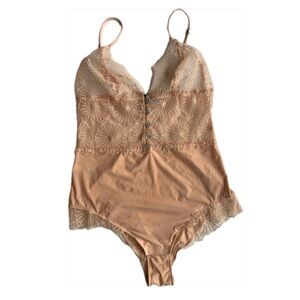 Icone Body Sorbetto Bodysuit Lingerie Peach Small NWT